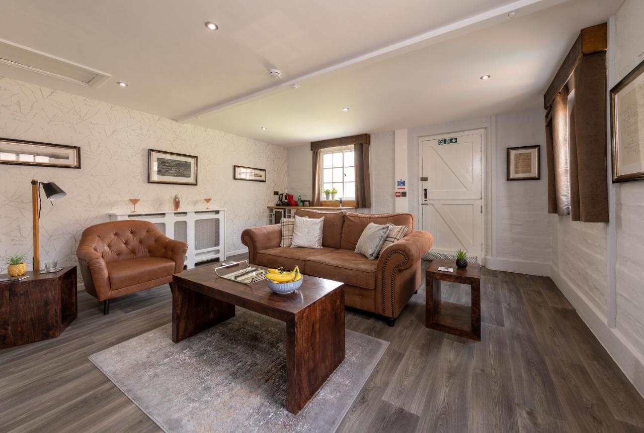 The Stable Suite At York Racecourse Екстер'єр фото